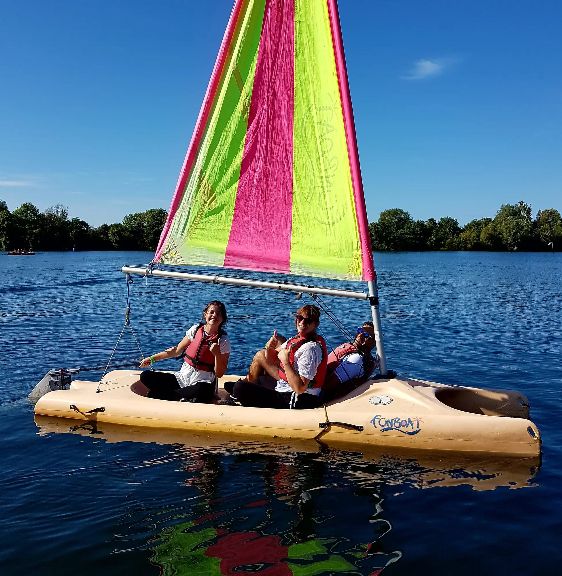 Sailing 2 crop sm